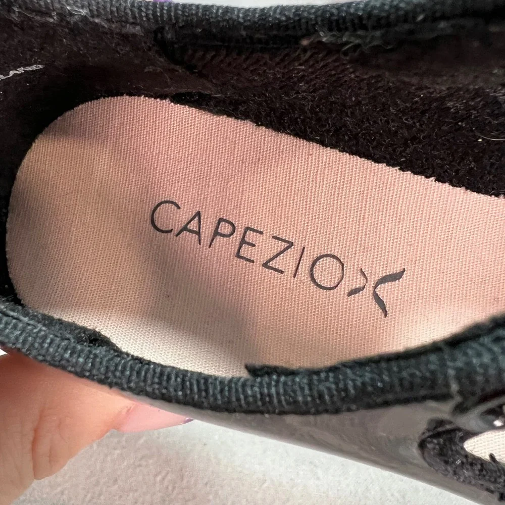 Capezio Jr. Tyette Tap Child Shoe Black Patent Leather Dance Mary Jane N625C 9M